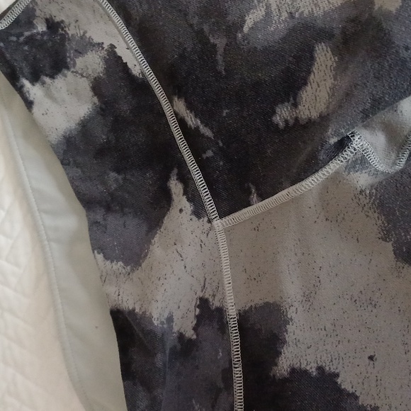 🔥🔥🔥Lululemon Wunder Under floral platoon Silver spoon cropped leggings 8 grey - Picture 13 of 13